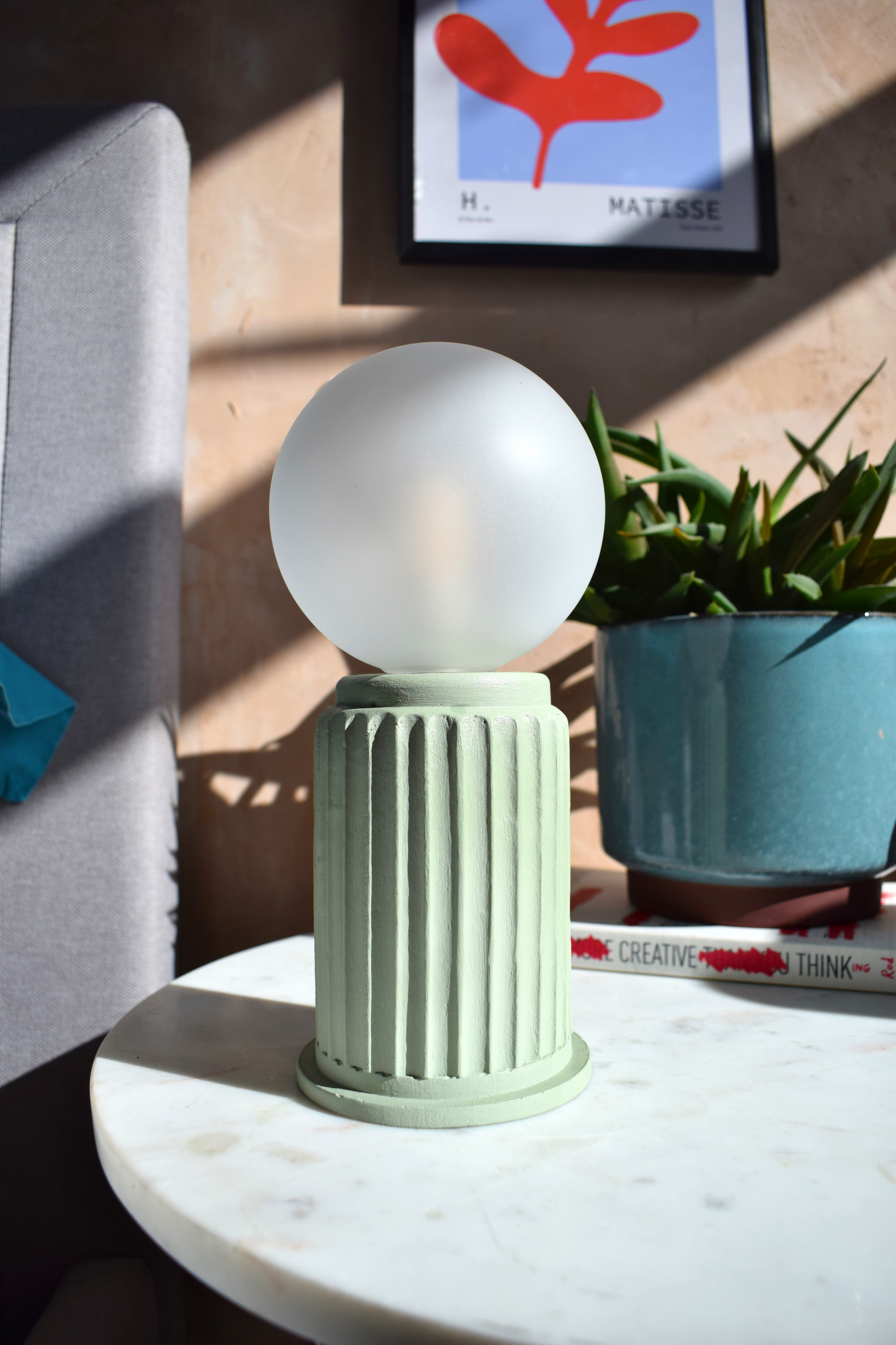 Green Adeera | Dimmable Round Table Lamp