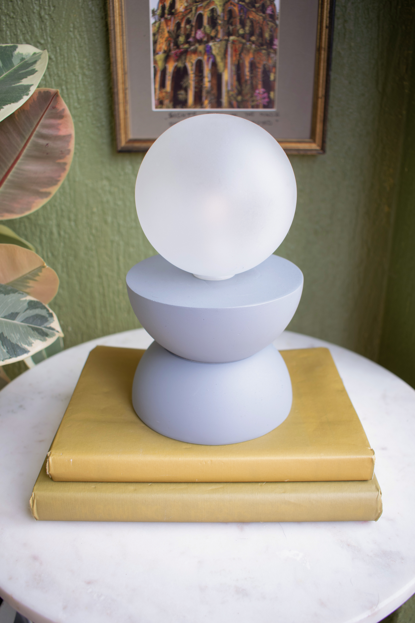 Grey Sandi | Minimalistic Round Dimmable Table Lamp